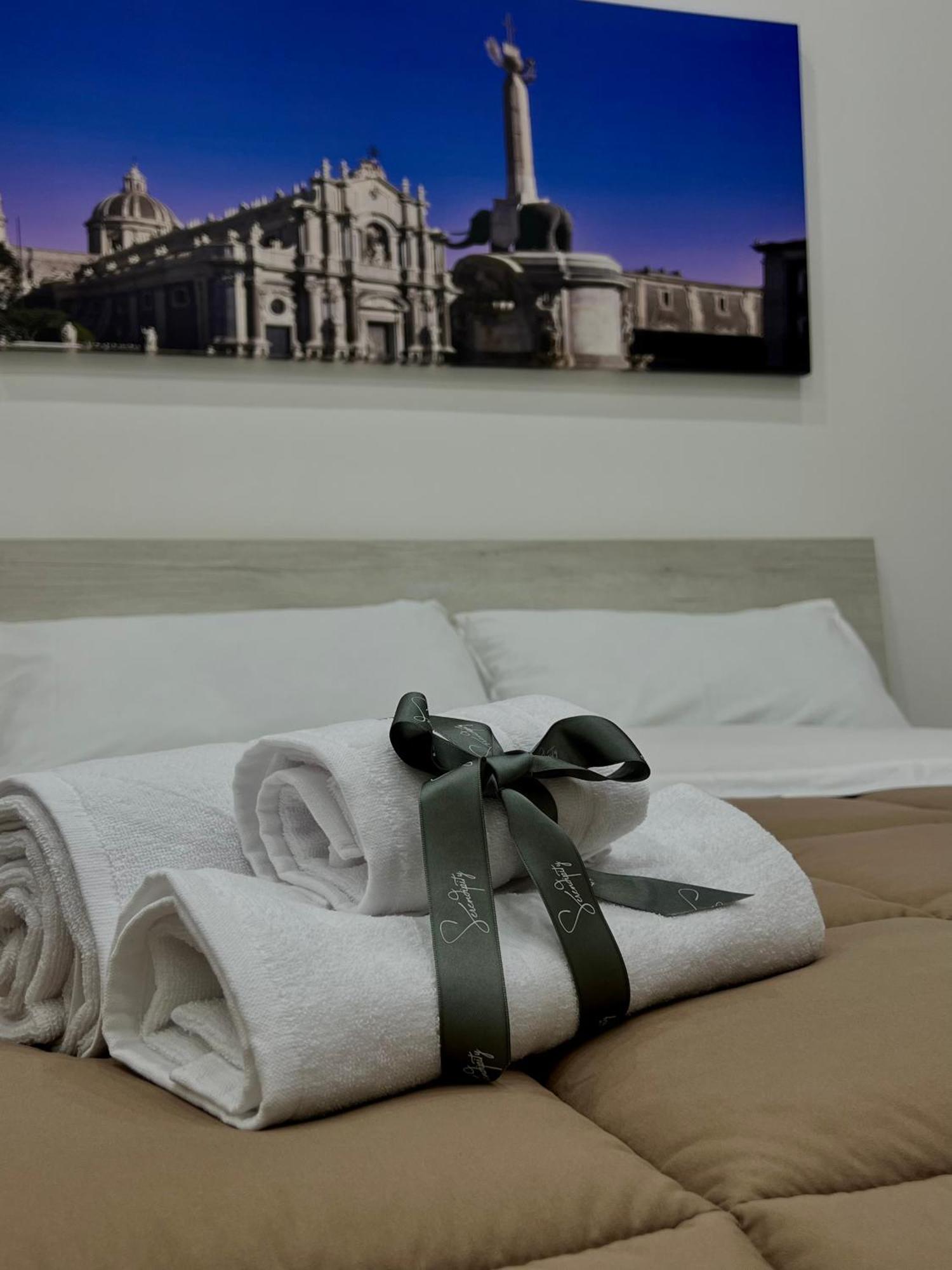 Amira Guest House Catania Exterior photo